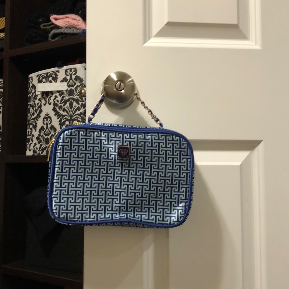PurseN travel electronics / makeup case